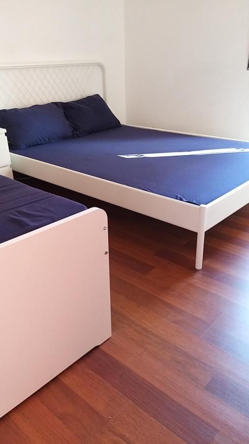 Quarto em Acomodações Particulares Theorynomad Rooms Al Lisboa *