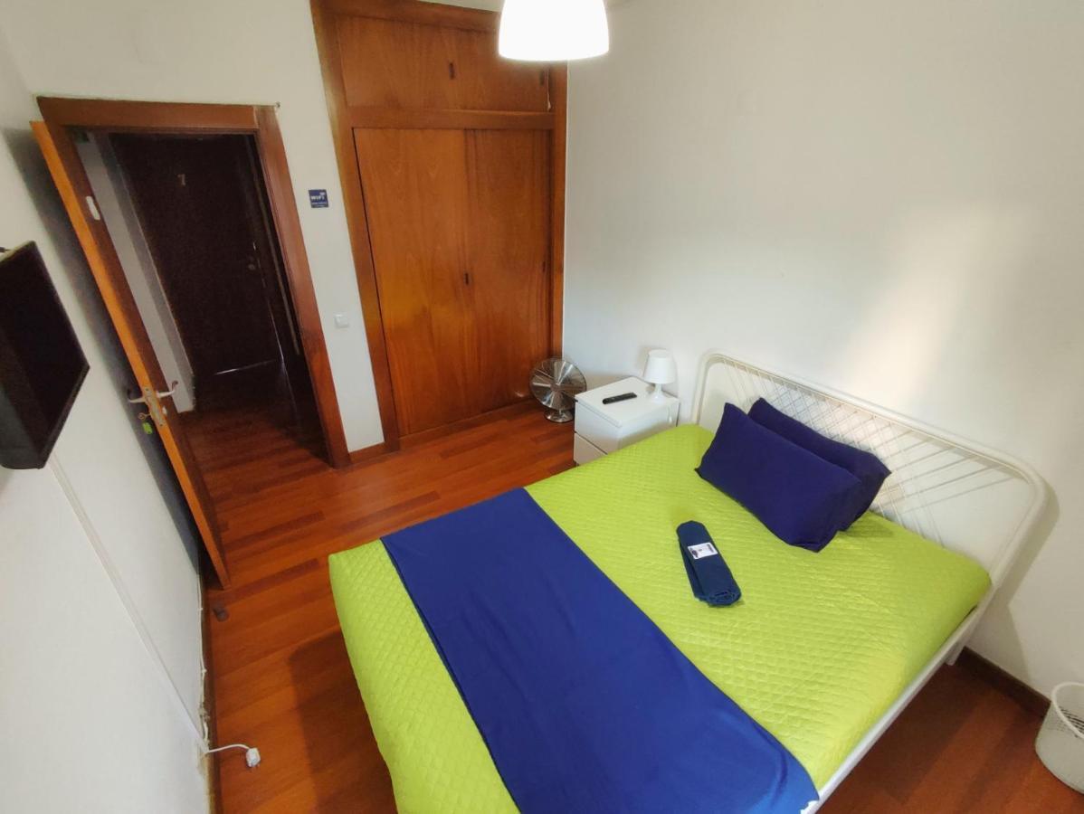 Quarto em Acomodações Particulares Theorynomad Rooms Al Lisboa *